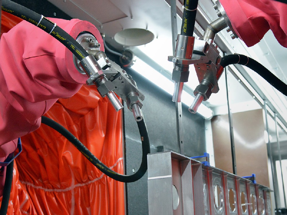 机器人喷砂房 机器人喷砂房